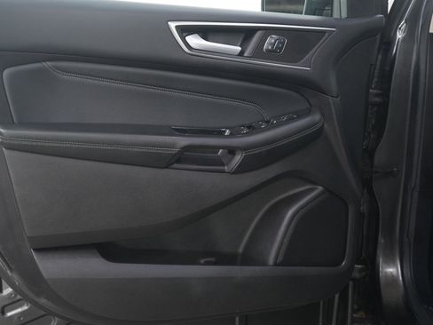Used 2017 Ford Edge Titanium w/ Equipment Group 301A image 19