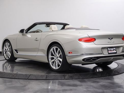 Used 2022 Bentley Continental GT AWD/4WD image 16