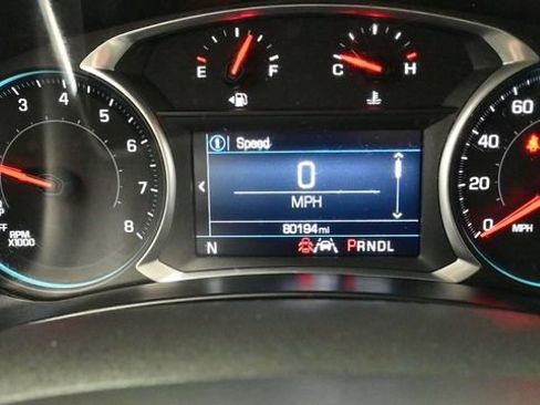 Used 2021 Chevrolet Equinox LT FWD image 19