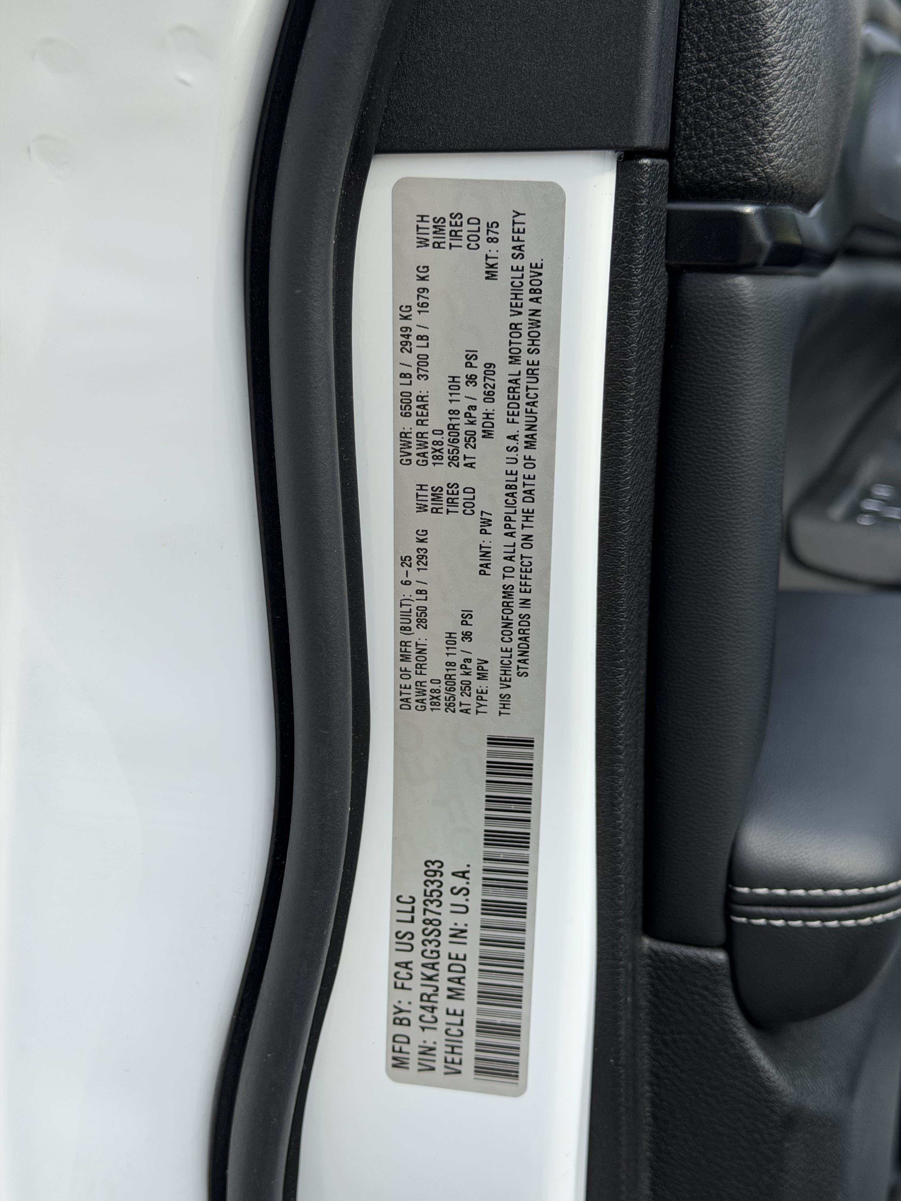 Used 2025 Jeep Grand Cherokee L Altitude AWD/4WD image 39