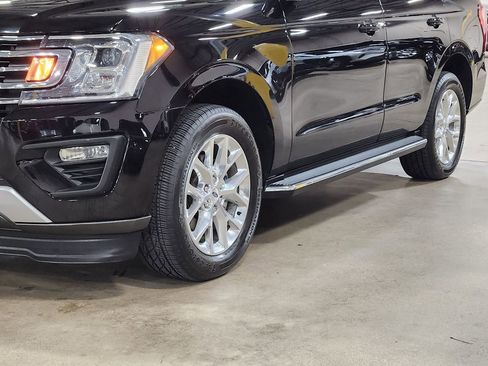 Used 2020 Ford Expedition XLT w/ Equipment Group 202A image 18