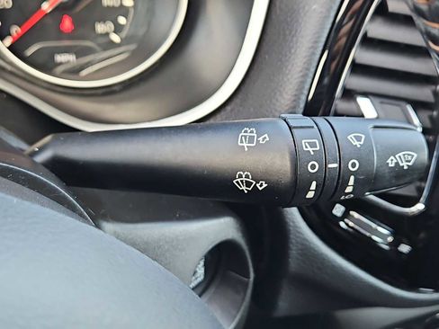 Used 2020 Jeep Compass Limited image 27