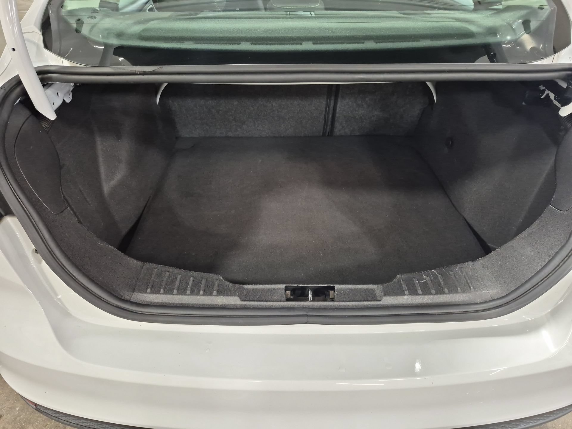 Used 2015 Ford Focus SE FWD image 23