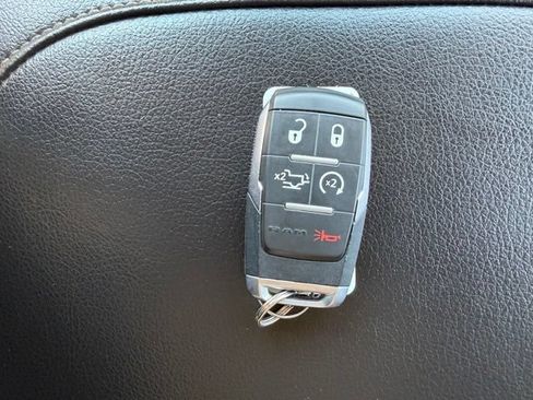 Used 2020 RAM 3500 Laramie AWD/4WD image 24