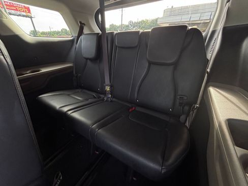 Used 2026 Kia Carnival FWD image 30