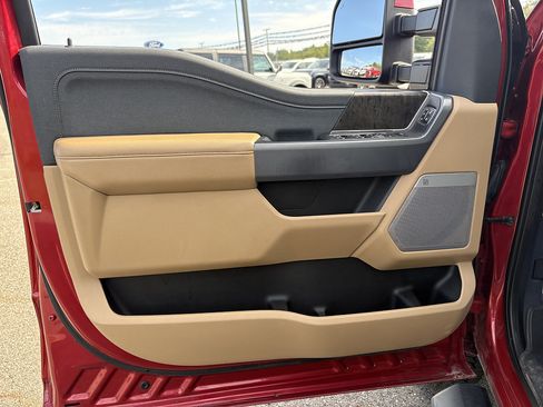 Used 2023 Ford F250 Lariat w/ Sport Appearance Package AWD/4WD image 26
