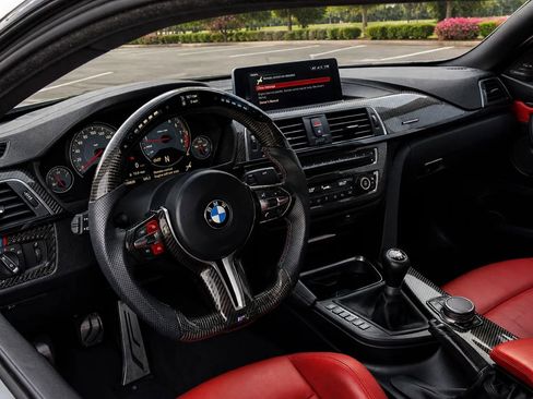 Used 2018 BMW M4 Coupe RWD image 21