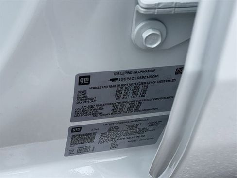 New 2025 Chevrolet Silverado 1500 LT w/ Convenience Package II image 35