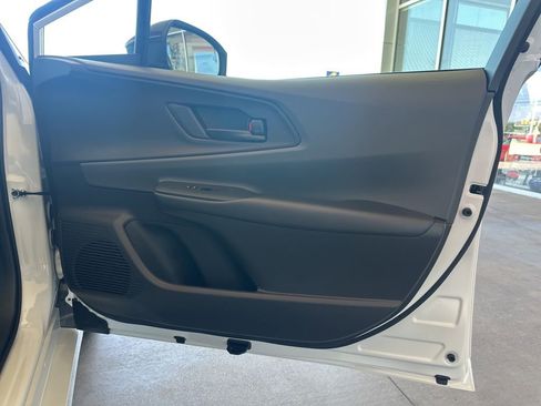 New 2026 Toyota Prius FWD image 12