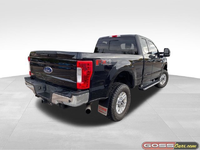 Used 2019 Ford F250 XLT w/ XLT Value Package AWD/4WD image 3