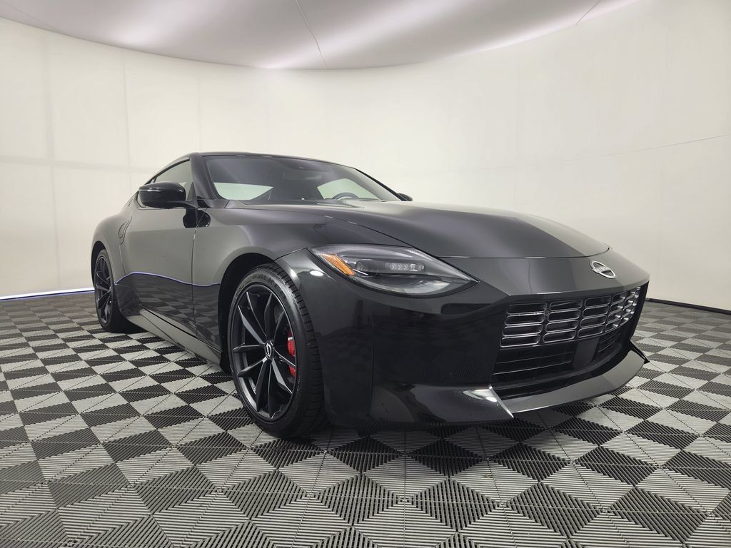 Used 2024 Nissan Z Performance w/ Floor Mat Package RWD image 7