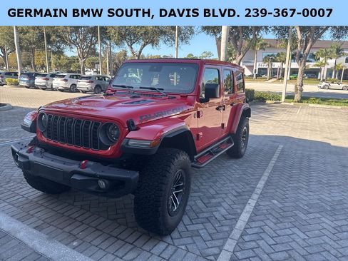 Used 2025 Jeep Wrangler Unlimited Rubicon image 2