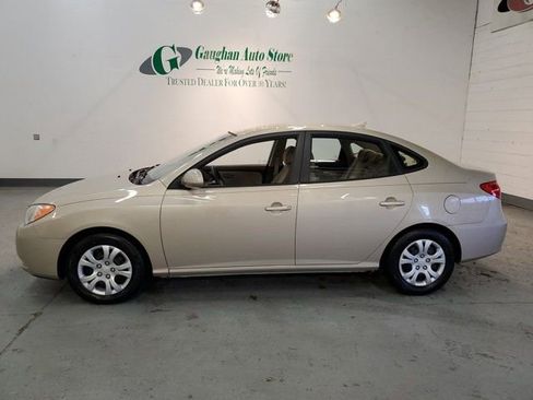 Used 2010 Hyundai Elantra GLS image 3