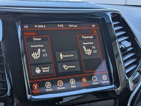 Used 2020 Jeep Cherokee Limited FWD image 20