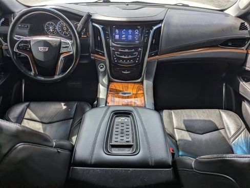 Used 2015 Cadillac Escalade ESV Premium image 25