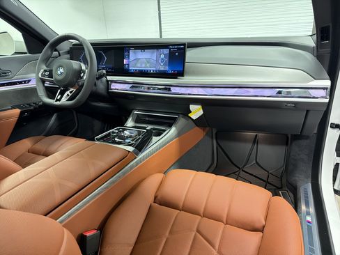New 2026 BMW 740i RWD image 28