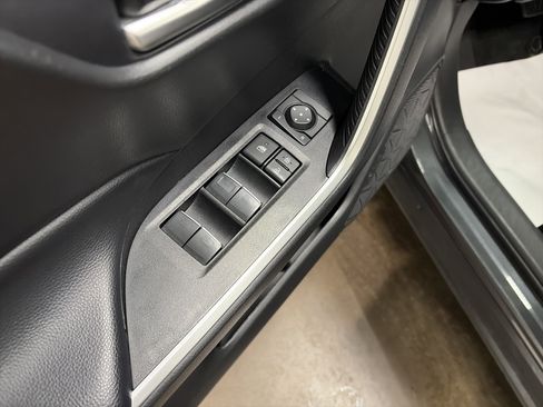 Used 2024 Toyota RAV4 XLE FWD image 22