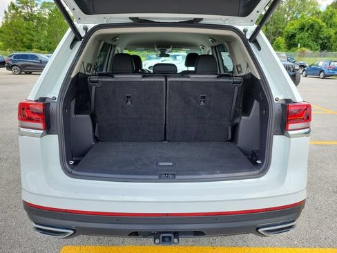 Used 2025 Volkswagen Atlas SE AWD/4WD image 13