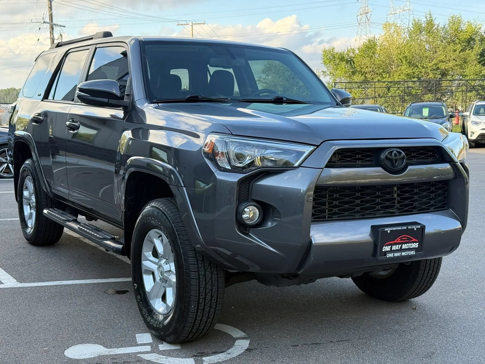 Used 2017 Toyota 4Runner SR5 Premium AWD/4WD image 8
