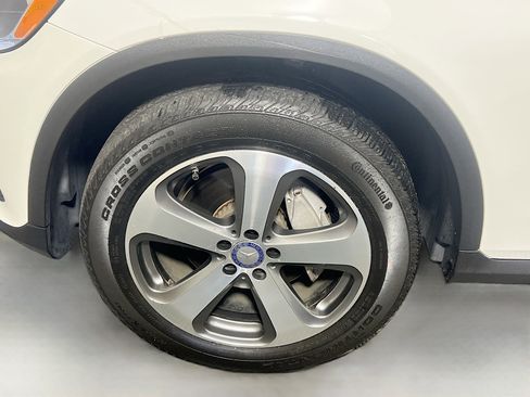 Used 2017 Mercedes-Benz GLC 300 image 13