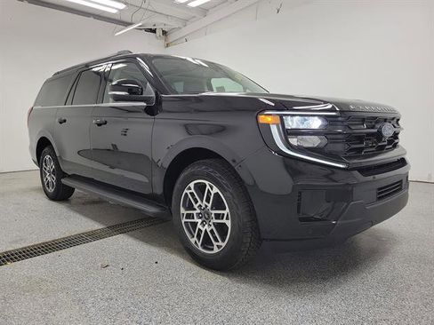 New 2026 Ford Expedition Max Active AWD/4WD image 2