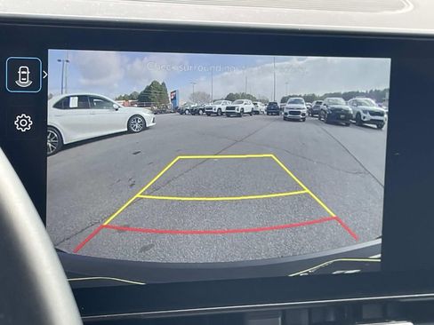 Used 2024 Hyundai Kona SEL image 17