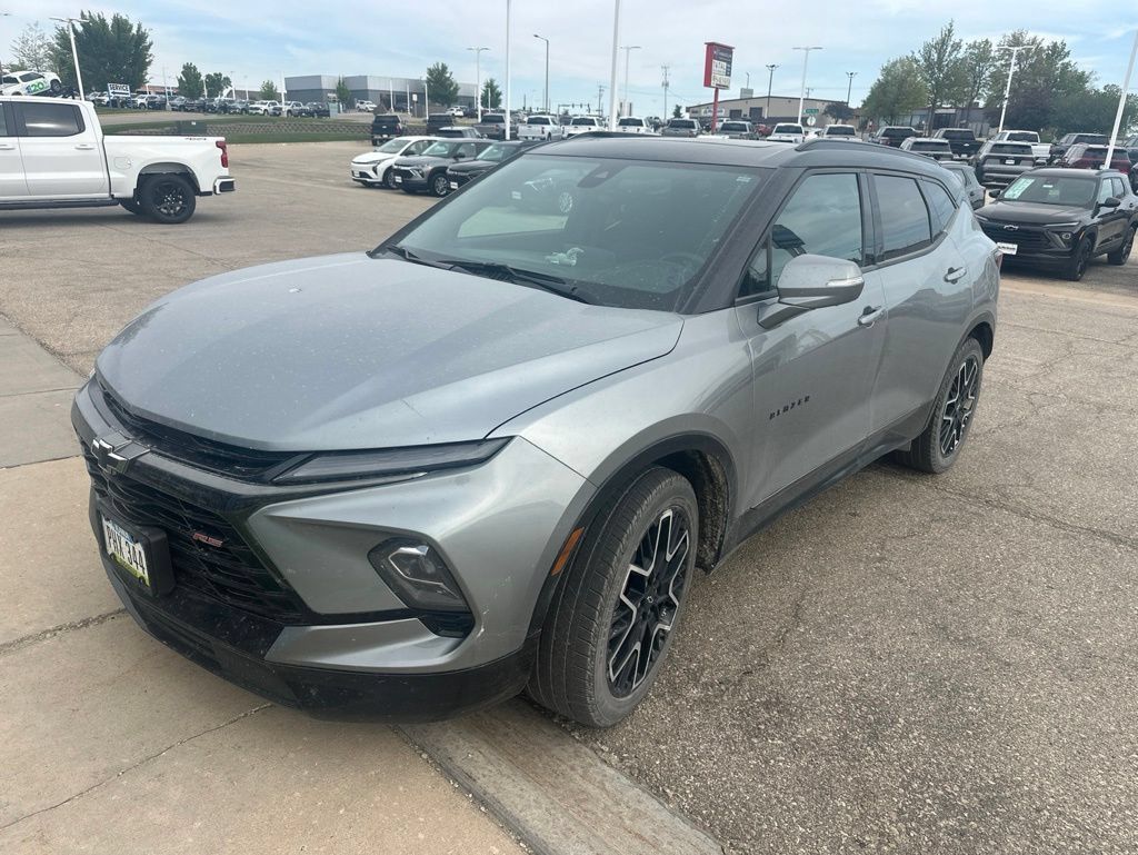 Used 2023 Chevrolet Blazer RS w/ Driver Confidence II Package AWD/4WD image 7