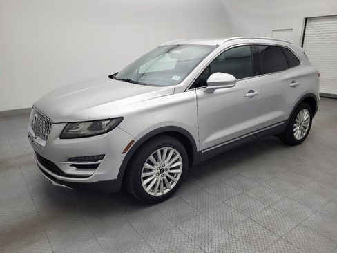 Used 2019 Lincoln MKC Premiere FWD image 2