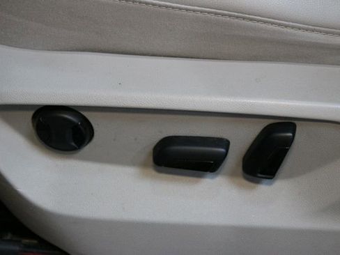 Used 2018 Volkswagen Atlas SE FWD image 22