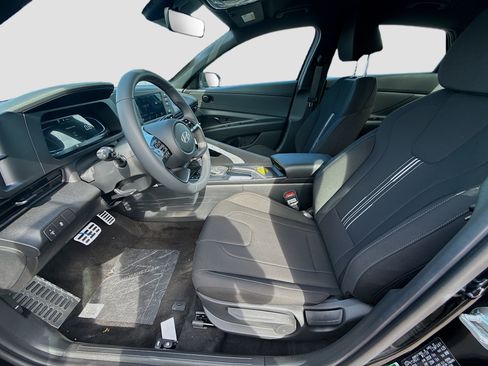 New 2026 Hyundai Elantra Sport FWD image 14