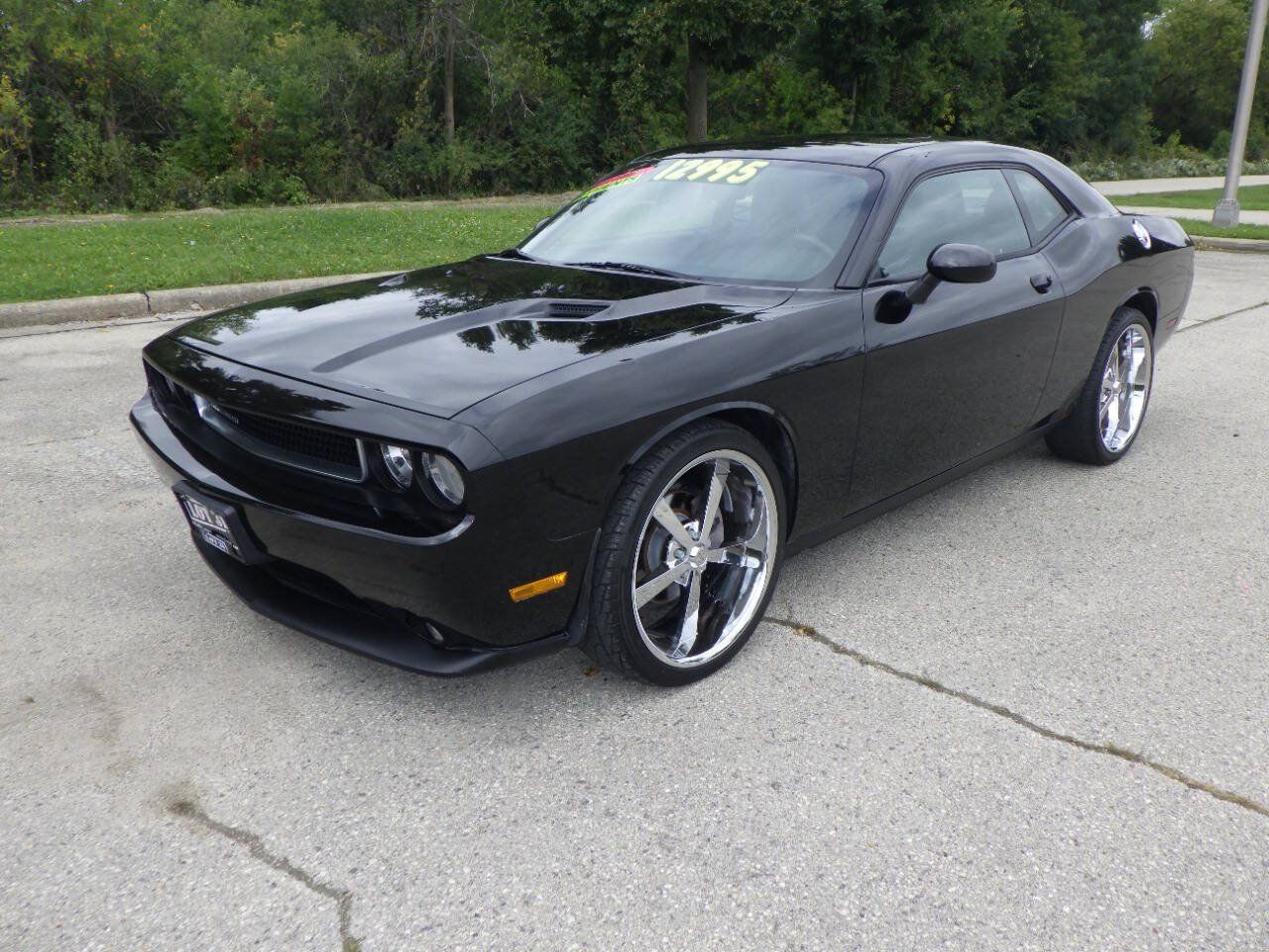 Used 2012 Dodge Challenger SXT Plus RWD image 1