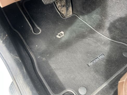 Used 2018 Mercedes-Benz E 400 4MATIC Sedan image 17