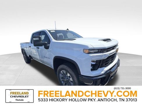 New 2026 Chevrolet Silverado 2500 Custom w/ Custom Value Package AWD/4WD image 1
