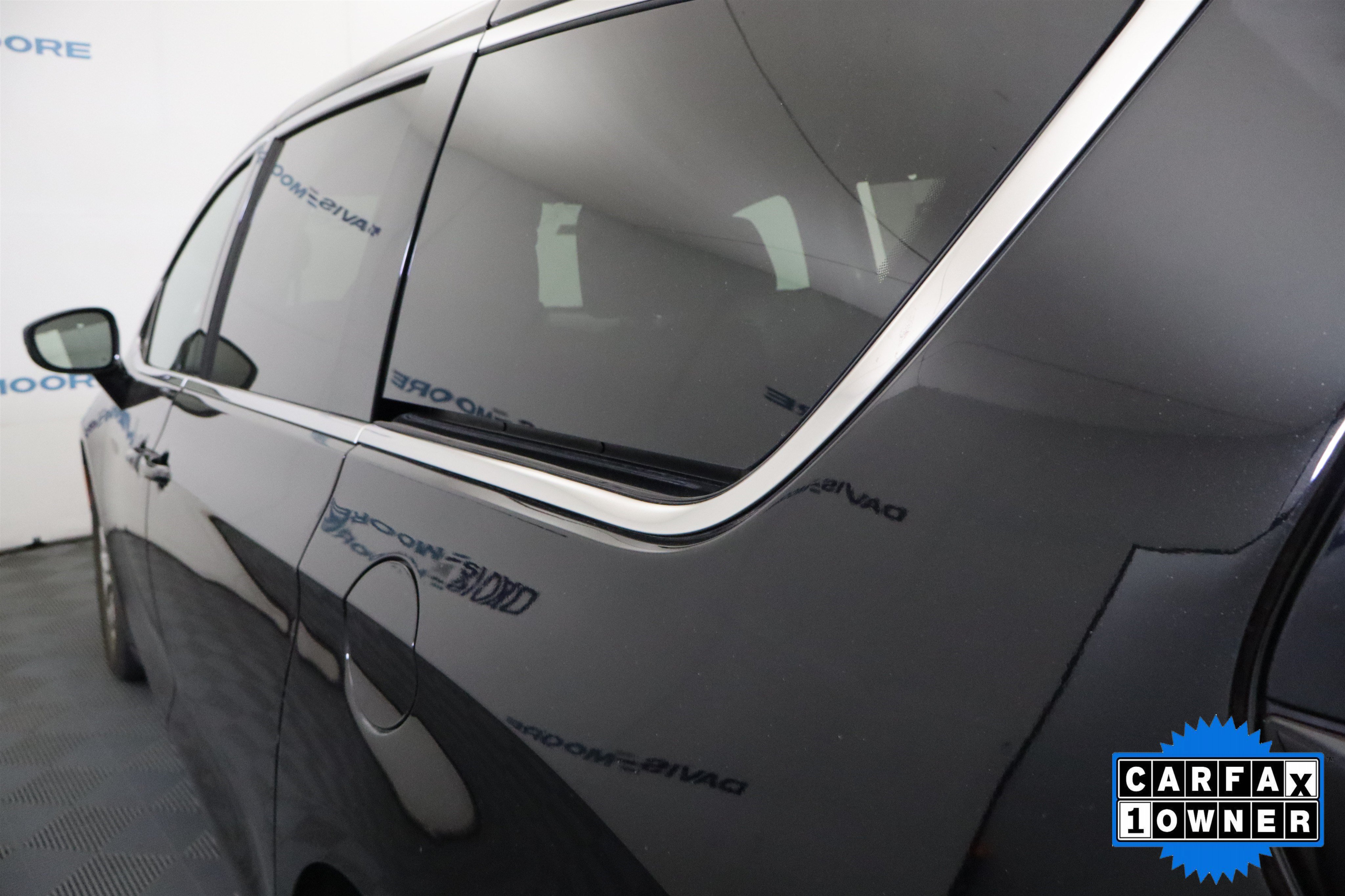 Used 2025 Chrysler Pacifica Select FWD image 11