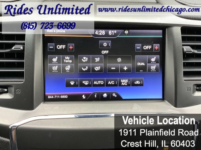 Used 2013 Lincoln MKS FWD image 23