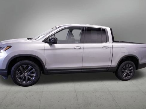Certified 2023 Honda Ridgeline Sport image 3
