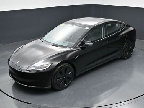 Used 2024 Tesla Model 3 Standard Range RWD image 25