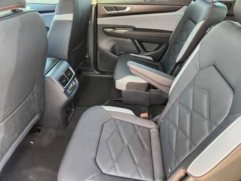 New 2026 Volkswagen Atlas Peak Edition AWD/4WD image 18