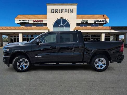 Used 2025 RAM 1500 Big Horn AWD/4WD image 10