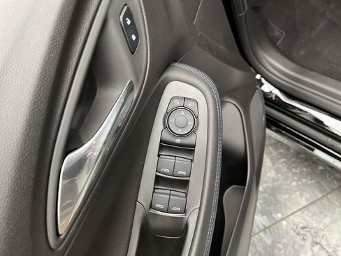 Used 2026 Buick Encore GX Sport Touring w/ Advanced Technology Package AWD/4WD image 7