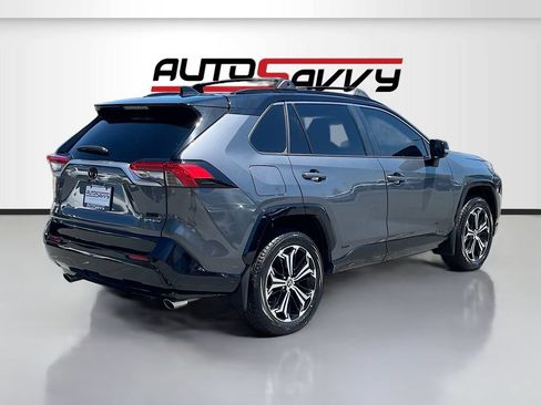 Used 2025 Toyota RAV4 XSE w/ Weather Package AWD/4WD image 7