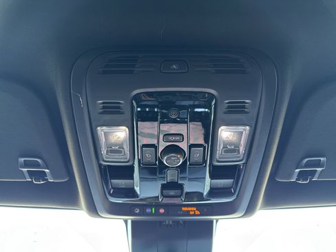 New 2026 GMC Yukon XL Denali w/ Denali Reserve Package image 26