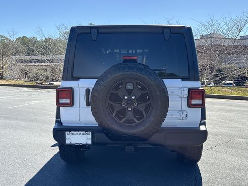 Used 2021 Jeep Wrangler Unlimited Sport image 6