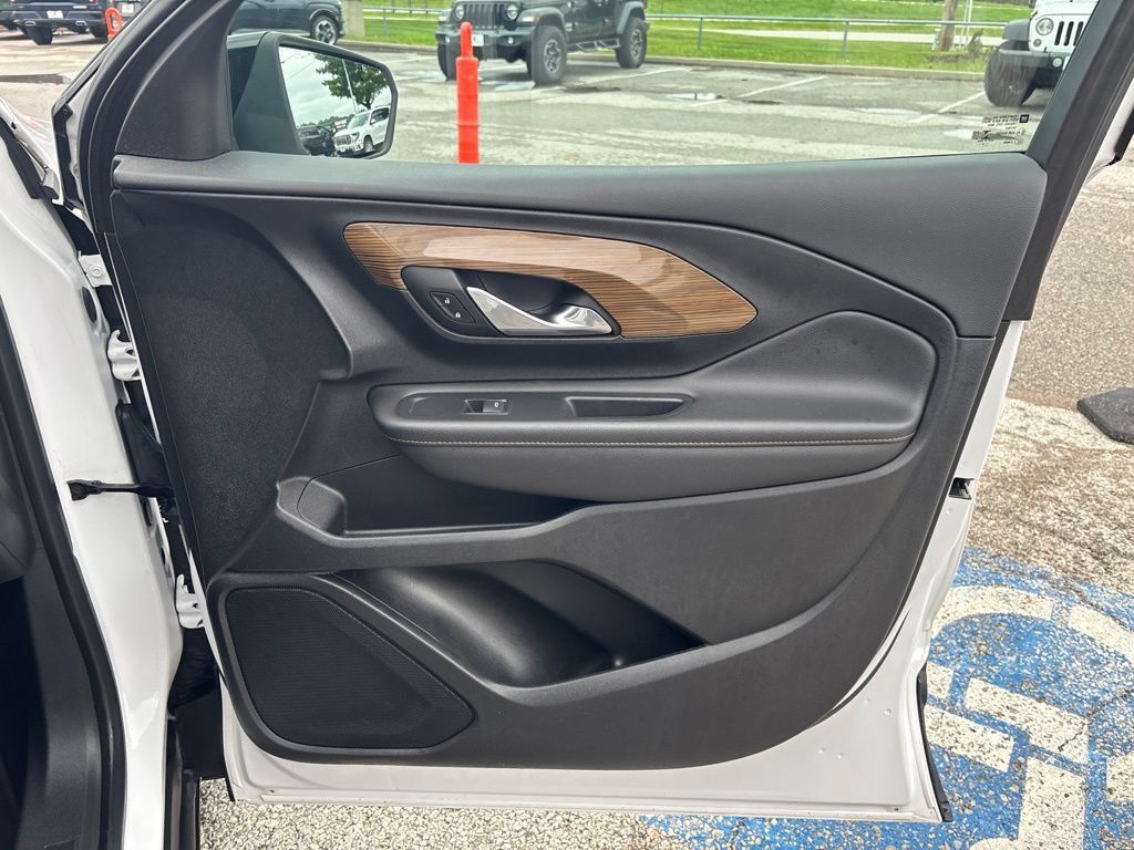 Used 2020 GMC Terrain SLE w/ Elevation Edition FWD image 44