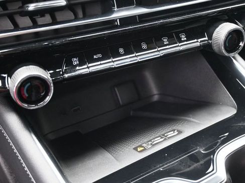 New 2026 Chevrolet Traverse LT w/ Driver Confidence Package image 32