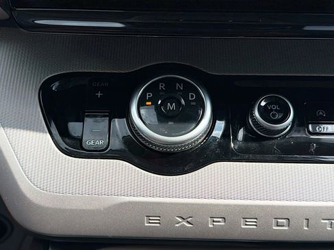 Certified 2025 Ford Expedition Max Active AWD/4WD image 22