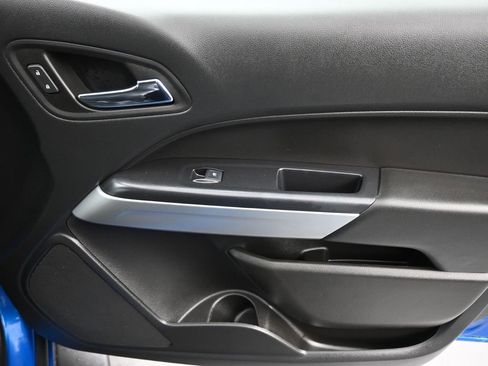 Used 2022 Chevrolet Colorado LT image 41