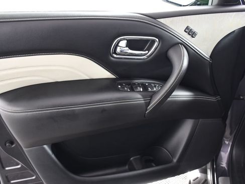 Used 2019 INFINITI QX80 4WD image 14