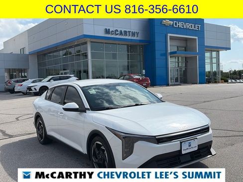 Used 2025 Kia K4 EX FWD image 1