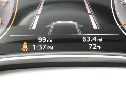 Used 2023 Audi A6 Premium Plus image 8